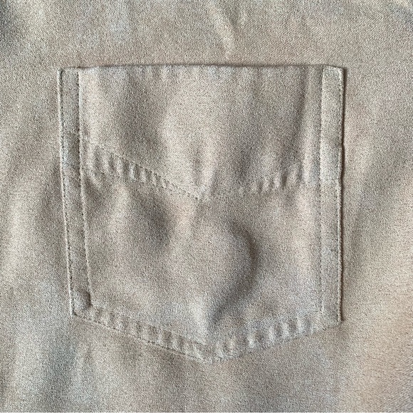 Yellow Button Down - Picture 4 of 6